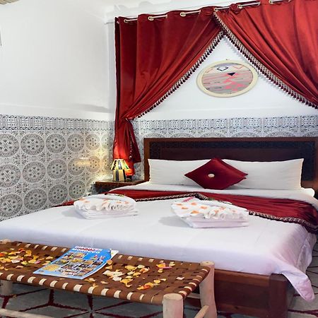 Riad Lazord De Marrakech Entier Marrakesh Eksteriør billede