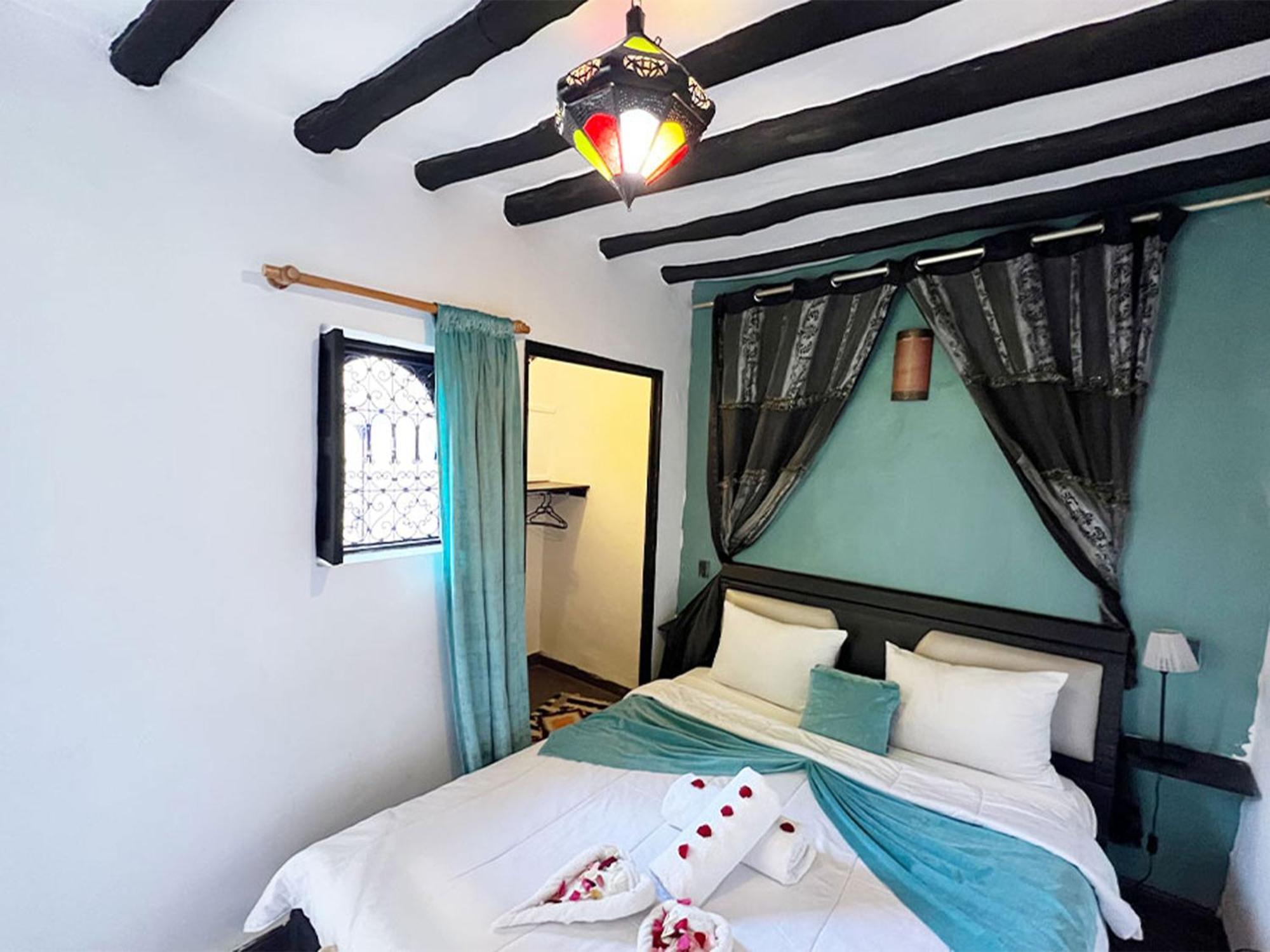 Riad Lazord De Marrakech Entier Marrakesh Eksteriør billede